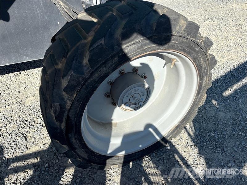 Genie Z62-40 4WD Gasoline Articulating Boom Lift 관절형 전동이동 리프트