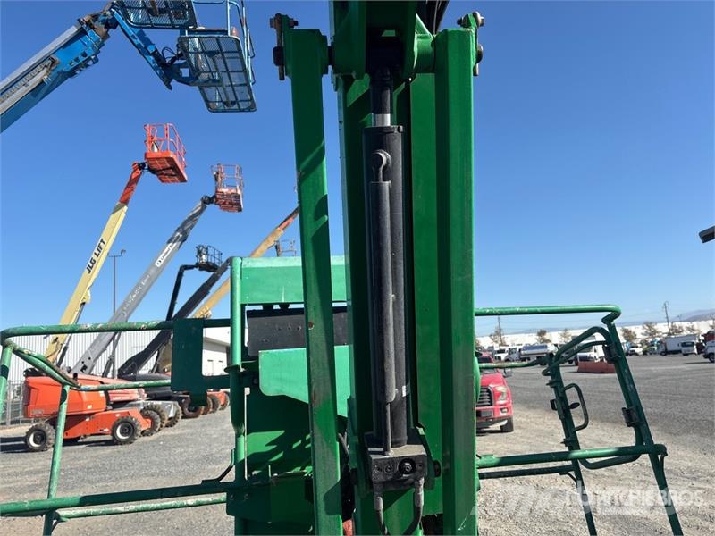 Genie Z62-40 4WD Gasoline Articulating Boom Lift 관절형 전동이동 리프트