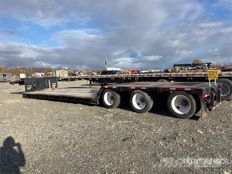 Gerry 35 ton Tri/A Lowboy Trailer 低架裝載車