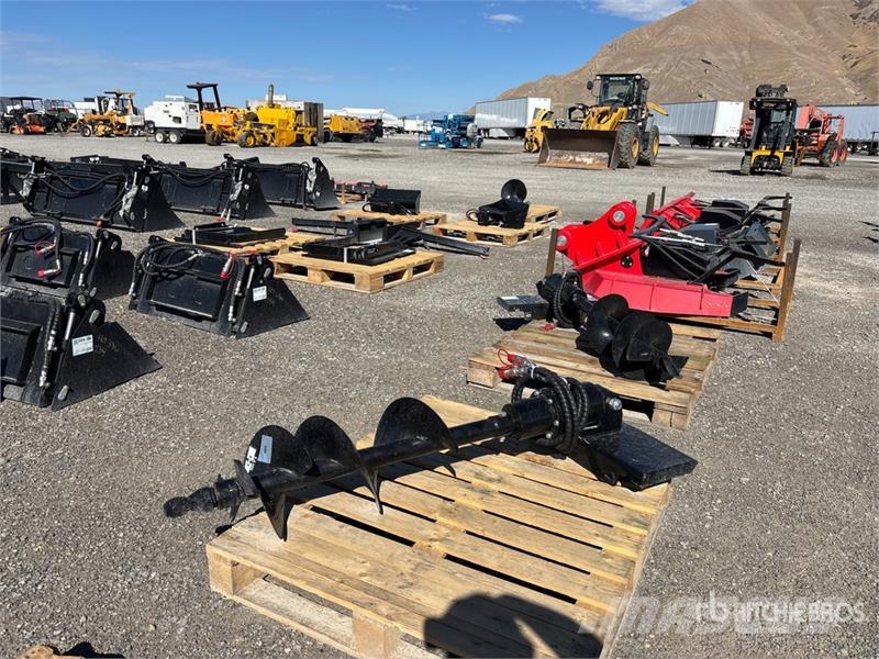 GIYI 12 in Mini Skid Steer Auger (Unused) Bohrer