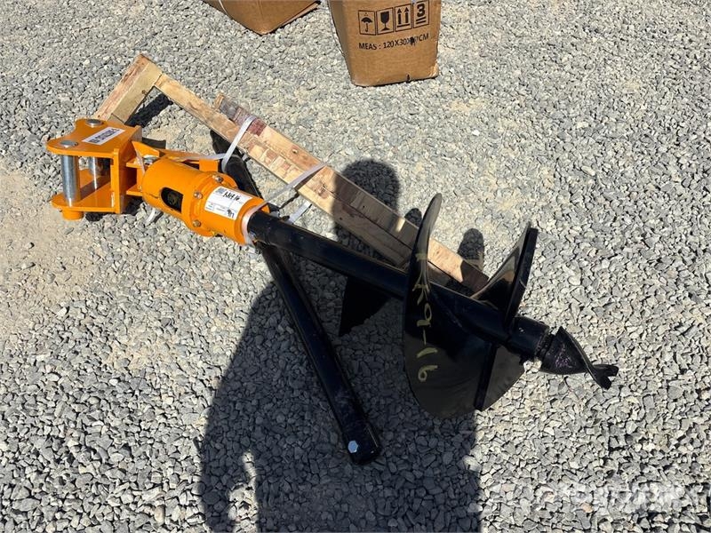 GIYI 16 in Excavator Auger - Fits Cat 303 (Unused) 드릴
