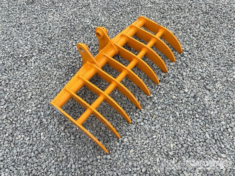 GIYI 30 in 38 in Excavator Rake - Fits CAT 303 (Un Ancinho virador