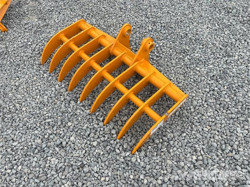 GIYI 30 in 38 in Excavator Rake - Fits CAT 303 (Un Ancinho virador