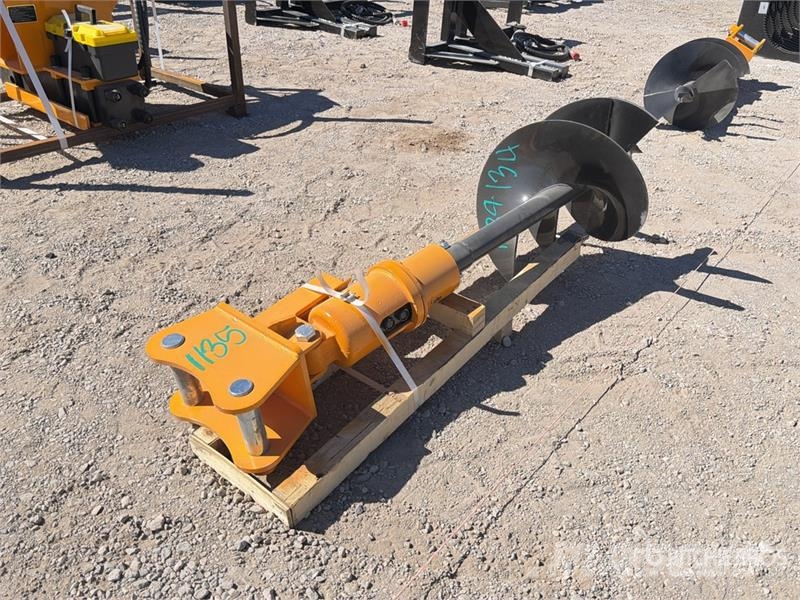 GIYI 30 in Excavator Auger - Fits Cat 303 (Unused) ドリル
