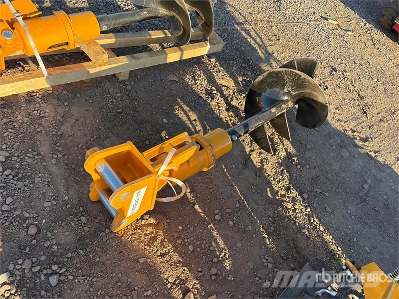 GIYI 32 in Excavator Auger - Fits Cat 303 (Unused) Bor