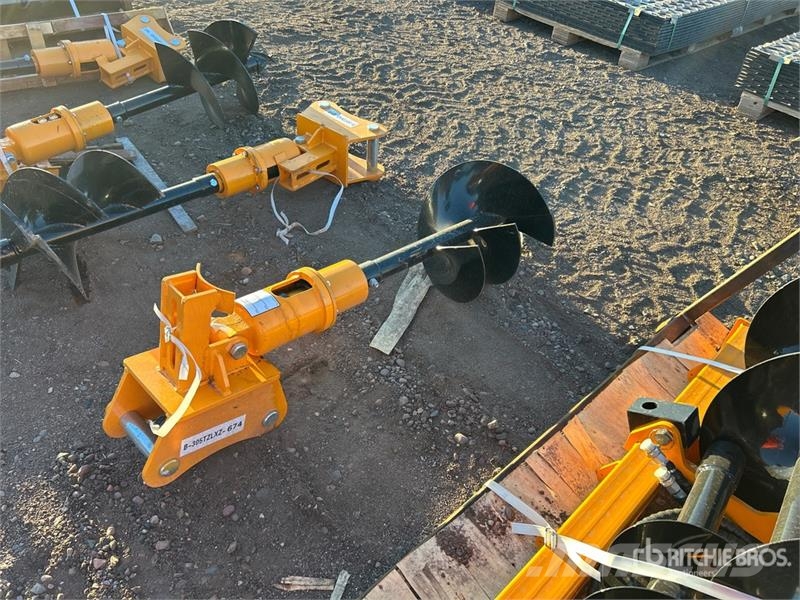 GIYI 32 in Excavator Auger - Fits Cat 305 (Unused) 鑽頭