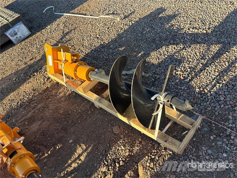 GIYI 32 in Excavator Auger - Fits Cat 303 (Unused) Bor