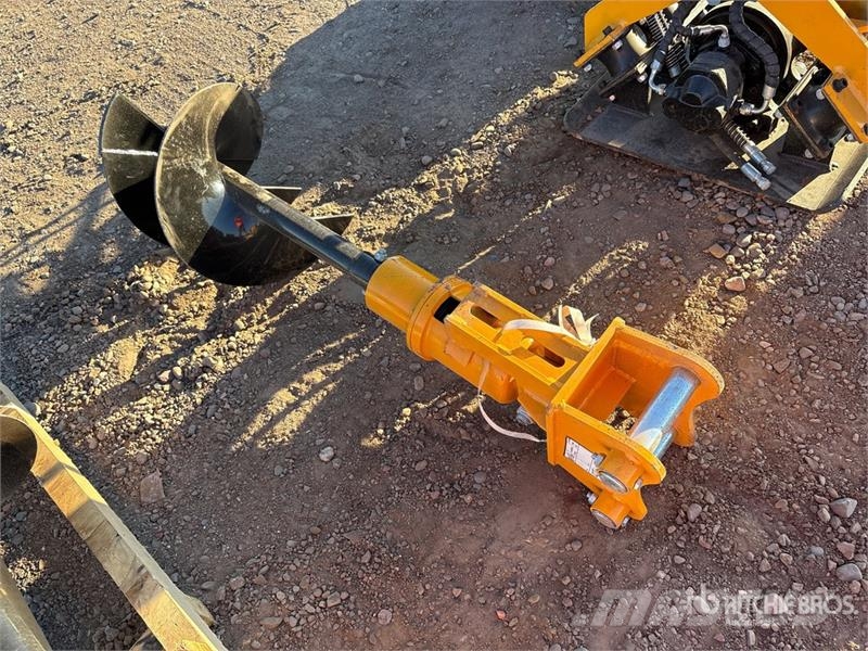 GIYI 32 in Excavator Auger - Fits Cat 303 (Unused) Bor
