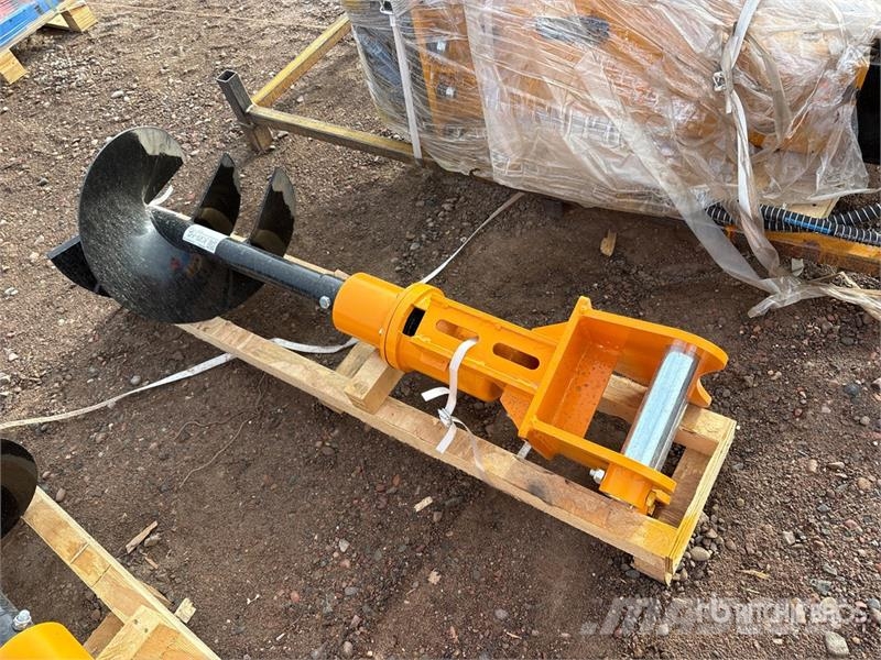 GIYI 33 in Excavator Auger - Fits Cat 305 (Unused) Bušilice