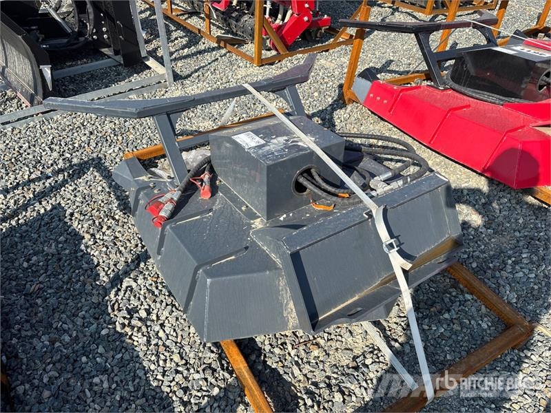 GIYI 33 in Mini Skid Steer Mulcher Metsamultšerid