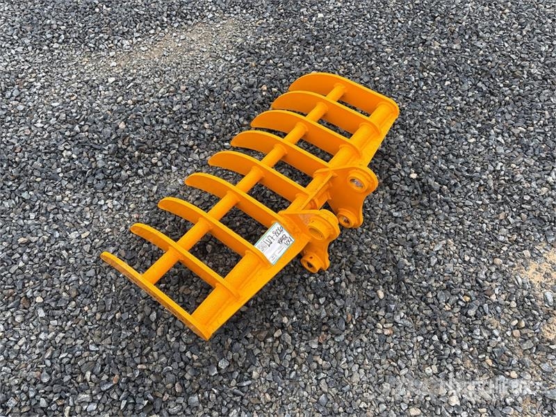  GIYI 37.5 in Excavator Rake - Fits CAT 303 (Unused مكابس وميبسات التبن
