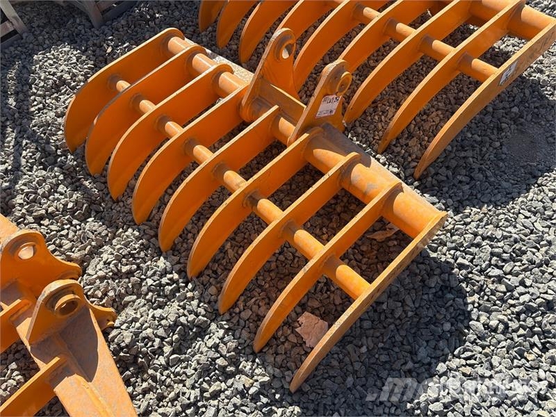 GIYI 44 in Excavator Rake (Unused) Rakes and tedders