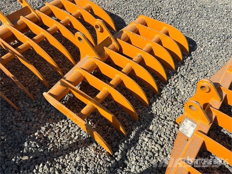 GIYI 44 in Excavator Rake (Unused) Rakes and tedders