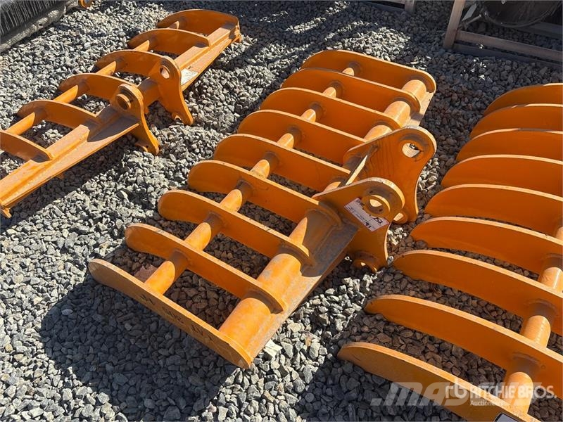 GIYI 44 in Excavator Rake (Unused) Rakes and tedders