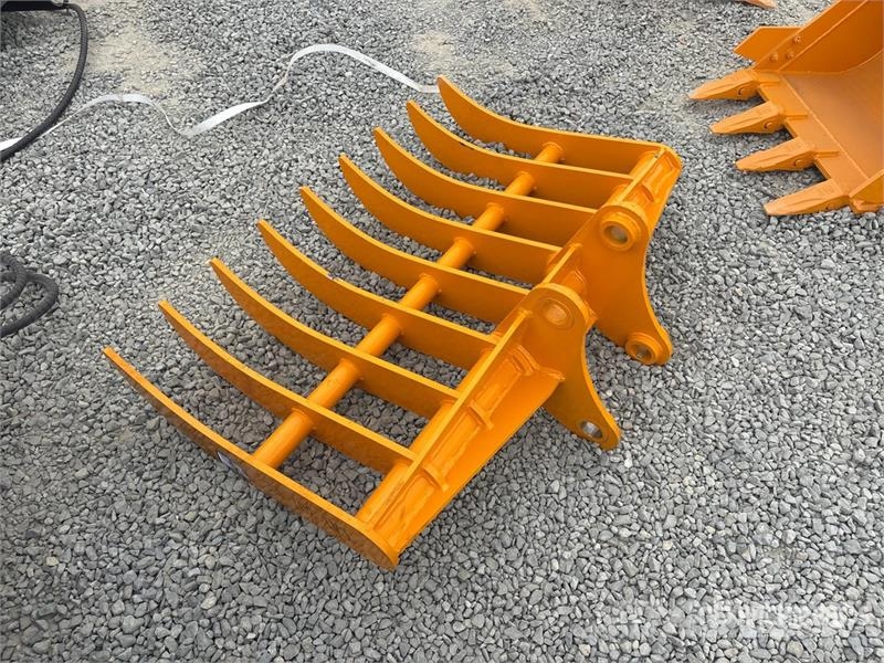 GIYI 45 in Cat 307 45 In Excavator Rake (Unused) Ancinho virador
