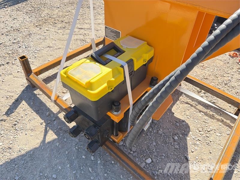 GIYI Excavator Auger - Fits Cat 303 (Unused) 드릴