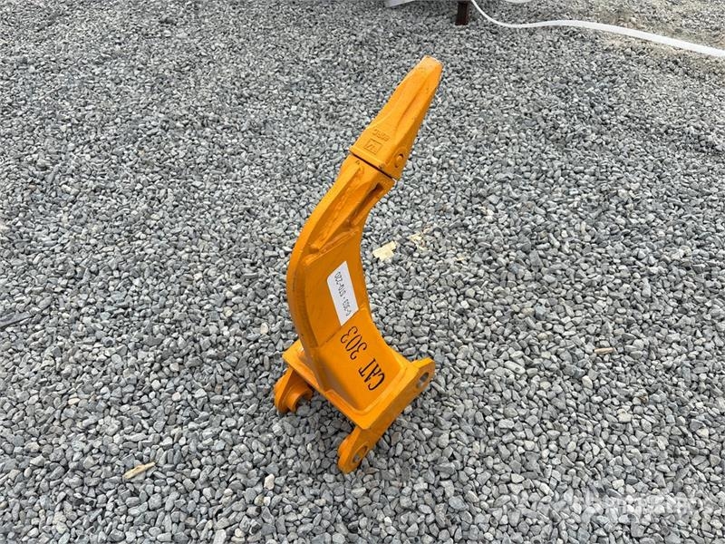  GIYI Excavator Ripper - Fits Cat 303 (Unused) Scarifiers