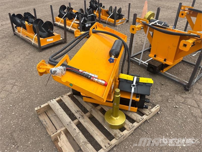  GIYI GY-AD680 45 in Skid Steer Post Driver (Unused Oprema za ograje