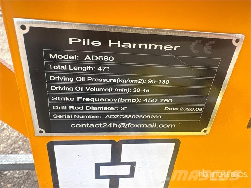  GIYI GY-AD680 47 in Skid Steer Post Driver (Unused Oprema za ograje