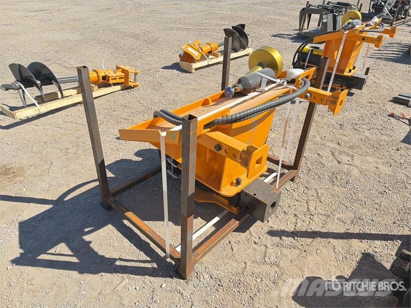  GIYI GY-AD680 47 in Skid Steer Post Driver (Unused Piirdeaia varustus