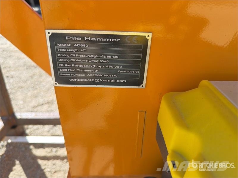  GIYI GY-AD680 47 in Skid Steer Post Driver (Unused Piirdeaia varustus
