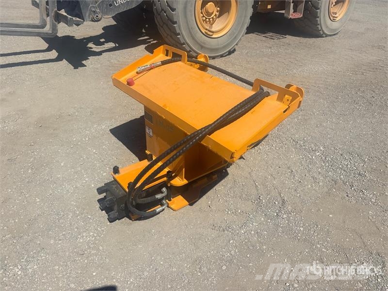 GIYI GY-AP680 45 in Skid Steer Breaker (Unused) 브레이커