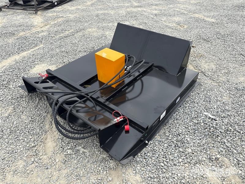 GIYI GY-BC63 60 in Skid Steer Brush Cutter (Unused Sekačky namontované a tažené