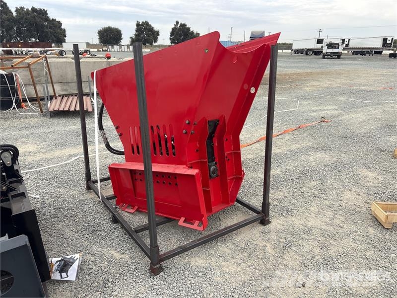 GIYI GY-BC72 72 in Skid Steer Crusher (Unused) Other components