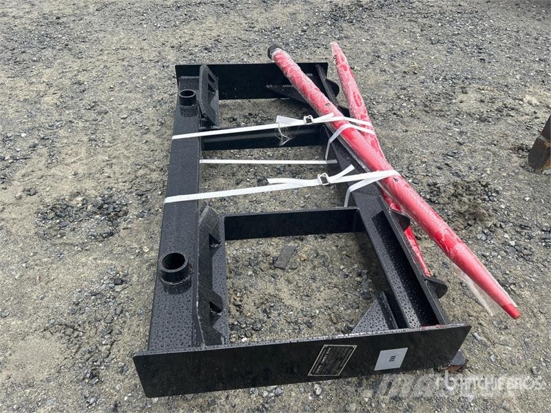 GIYI GY-BF47 47 in Skid Steer Bale Spear (Unused) Other components
