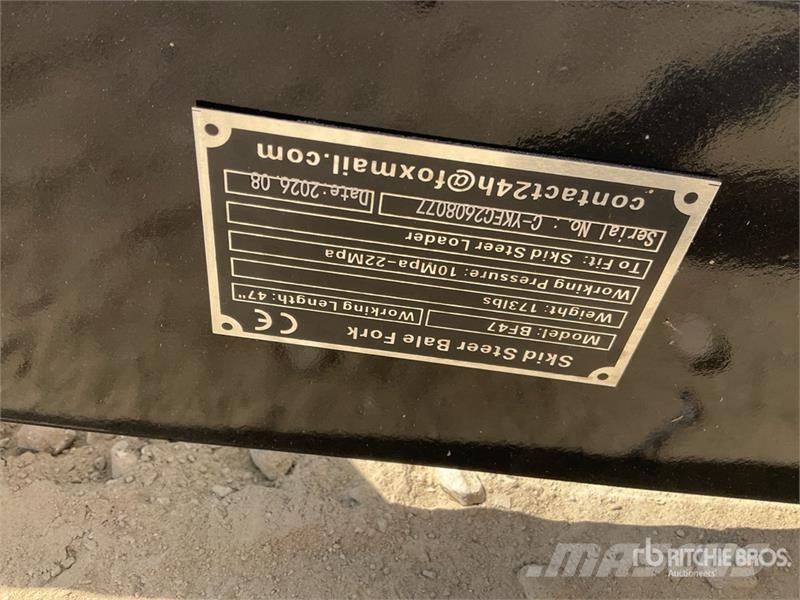 GIYI GY-BF47 47 in Skid Steer Bale Spear (Unused) Other components