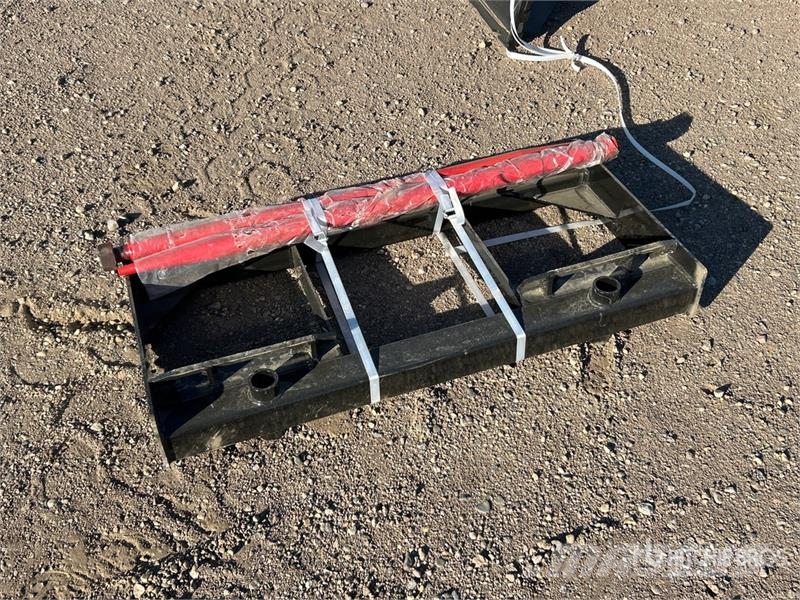 GIYI GY-BF47 Skid Steer Bale Spear (Unused) Outros componentes