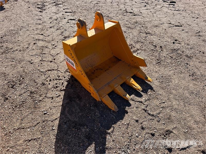 GIYI GY-BK 24 in Digging Excavator Bucket - Fits C Skovle