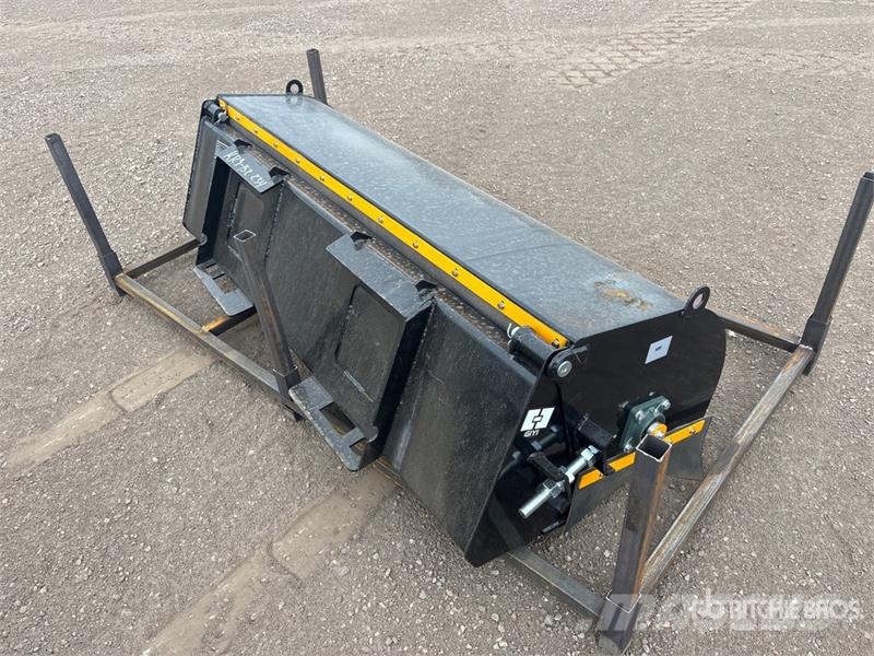 GIYI GY-BS72 72 in Skid Steer Sweeper (Unused) Spazzole