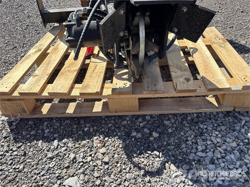GIYI GY-BSG45 45 in Skid Steer Stump Grinder (Unus Jyrsimet