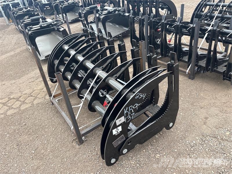GIYI GY-CLG72 71 in Skid Steer Grapple (Unused) Garras