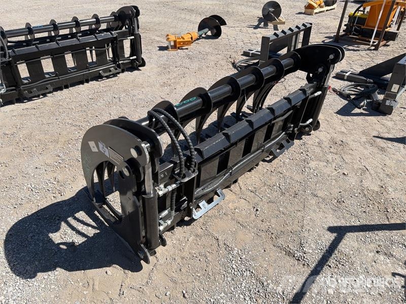  GIYI GY-CLG72 72 in Skid Steer Grapple (Unused) خطاطيف