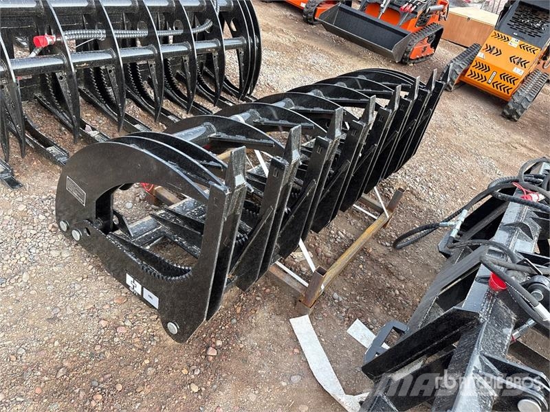 GIYI GY-CLG72 72 in Skid Steer Grapple (Unused) Gripar
