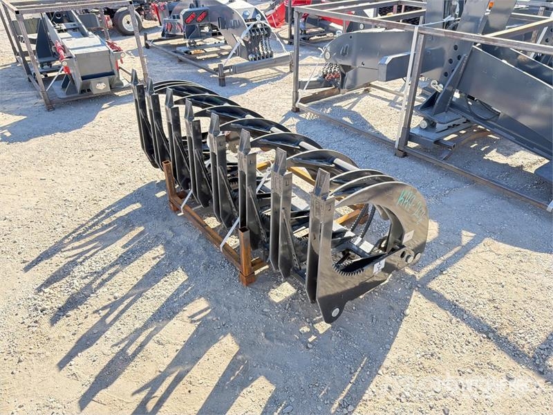 GIYI GY-CLG72 72 in Skid Steer Grapple (Unused) 抓斗
