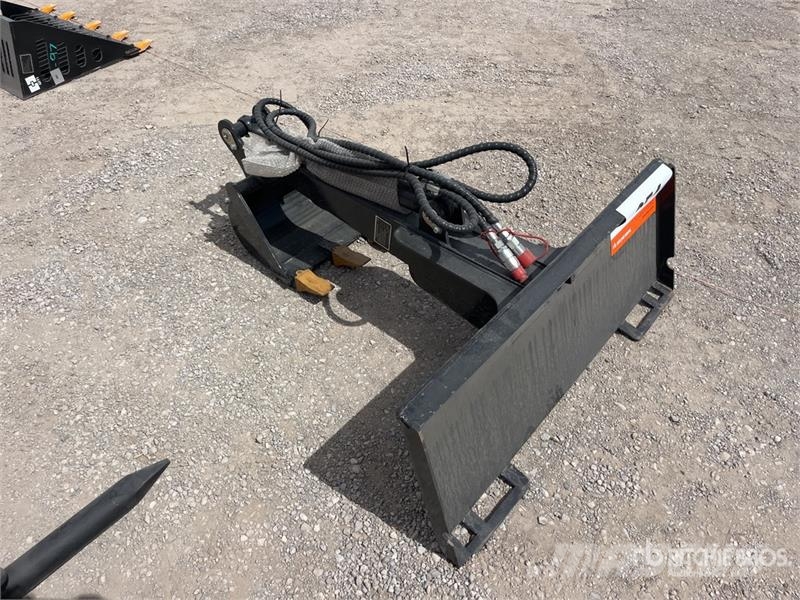 GIYI GY-D ZWB 16 in Skid Steer Backhoe (Unused) Utovarne korpe