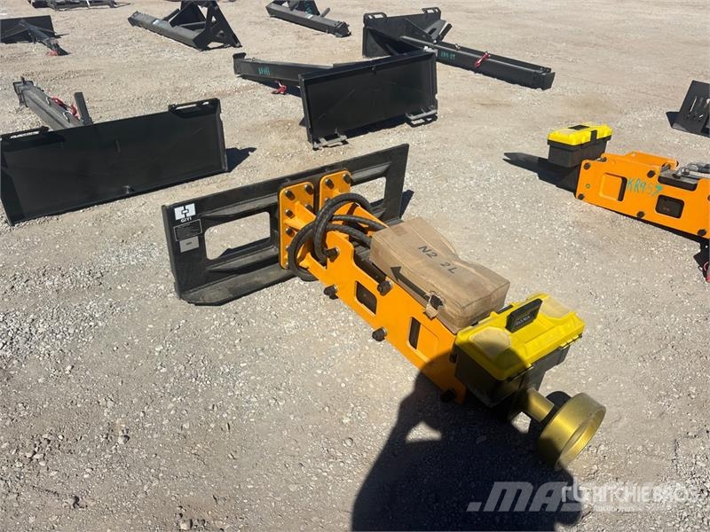 GIYI GY-D680 45 in Skid Steer Post Driver (Unused) Piirdeaia varustus