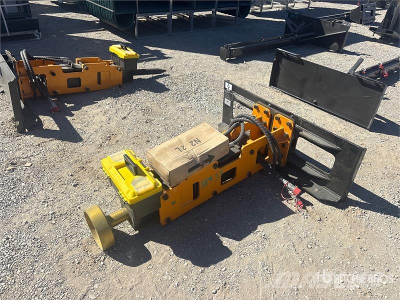 GIYI GY-D680 45 in Skid Steer Post Driver (Unused) Piirdeaia varustus