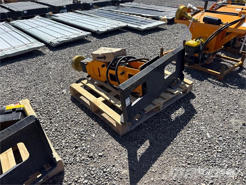 GIYI GY-D680 Skid Steer Post Driver (Unused) Equipement de clôture