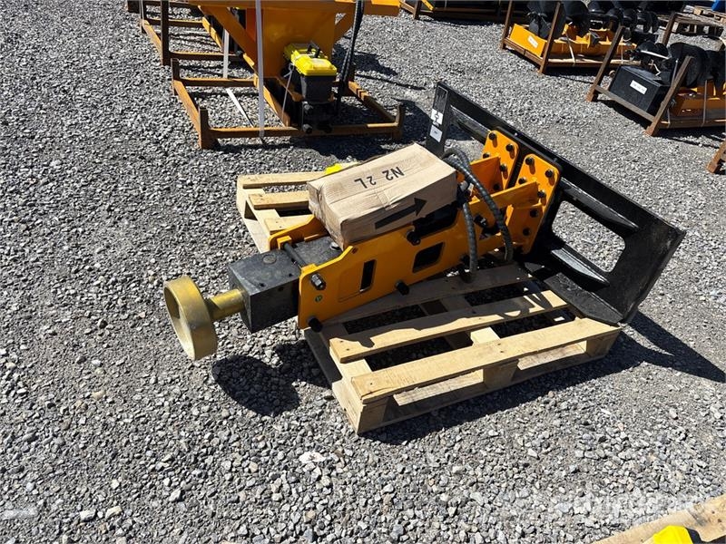 GIYI GY-D680 Skid Steer Post Driver (Unused) Equipement de clôture