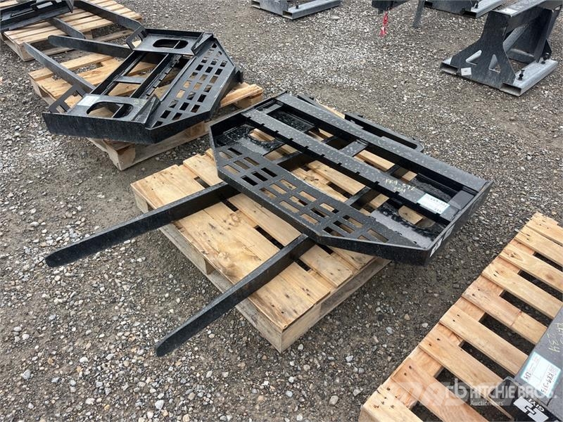  GIYI GY-DHC 60 in Skid Steer Forks (Unused) شوكات