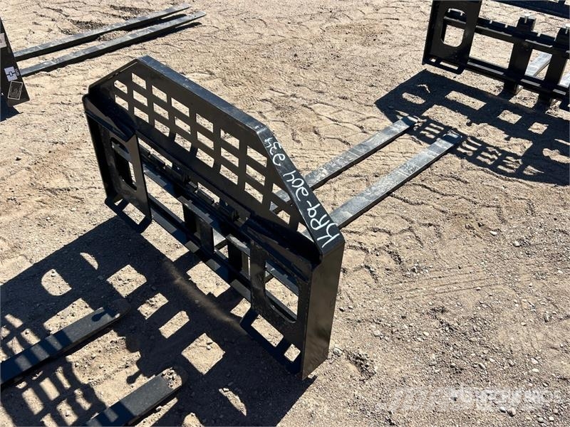  GIYI GY-DHC 60 in Skid Steer Forks (Unused) フォーク