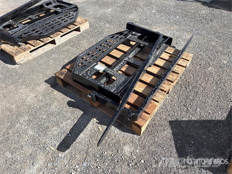 GIYI GY-DHC 60 in Skid Steer Forks (Unused) Pallgafflar