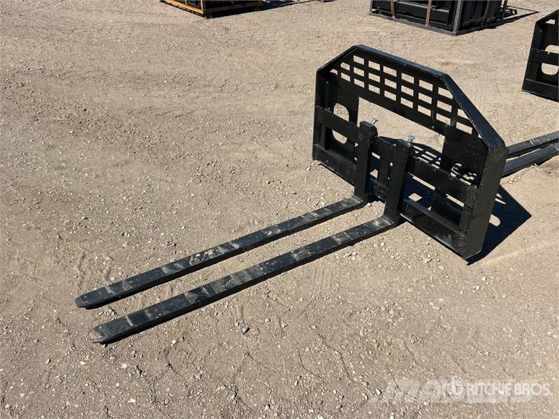  GIYI GY-DHC 60 in Skid Steer Forks (Unused) フォーク