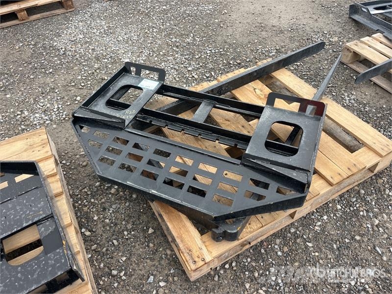  GIYI GY-DHC 60 in Skid Steer Forks (Unused) شوكات