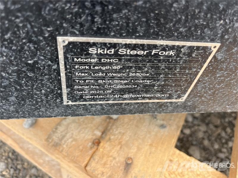  GIYI GY-DHC 60 in Skid Steer Forks (Unused) شوكات