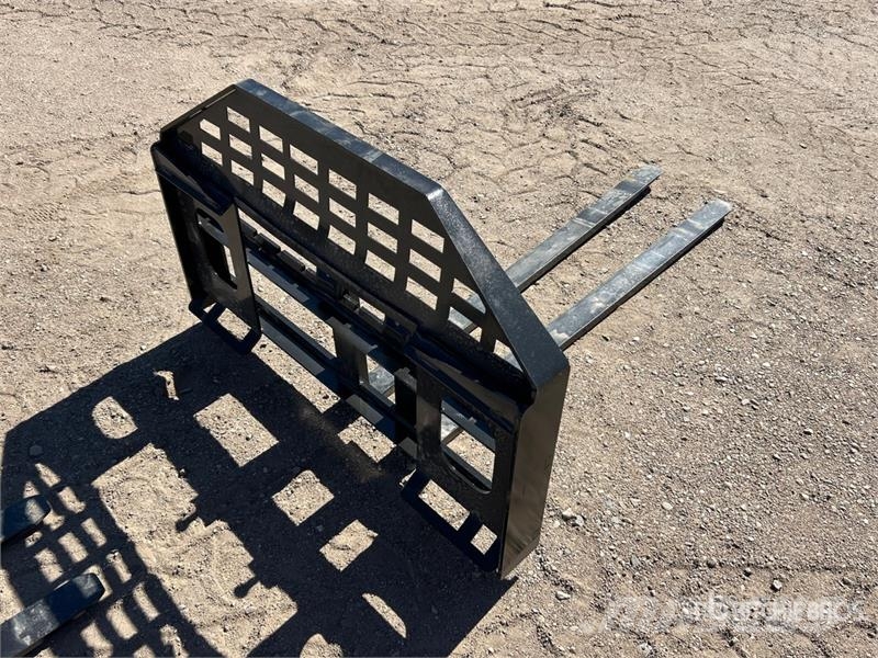 GIYI GY-DHC 60 in Skid Steer Forks (Unused) Građevinarske viljuške